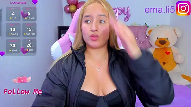 Snapshot of ema_tayy chatting on October 27, 2025, 7:40 pm ema tayy online show from October 27, 2025, 7:40 pm