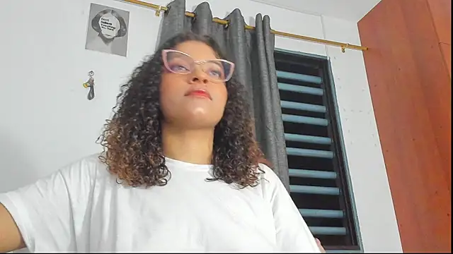 Snapshot of Ada_gales_ chatting on November 8, 2025, 3:39 am Ada gales online show from November 8, 2025, 3:39 am