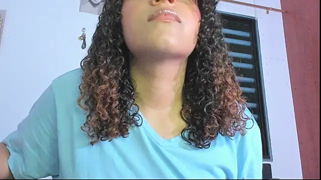 Snapshot of Ada_gales_ chatting on November 12, 2025, 4:02 am Ada gales online show from November 12, 2025, 4:02 am