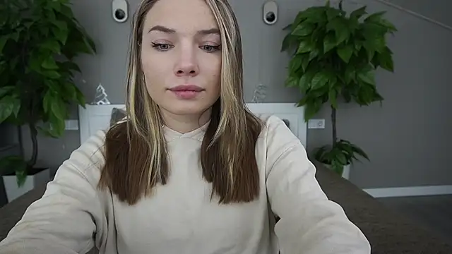 IceDanielles online show from January 16, 2025, 1:47 pm