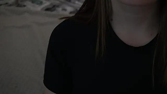 IceDanielles online show from September 15, 2025, 1:44 pm