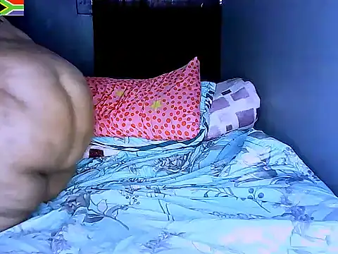 Snapshot of fatafricanqueen chatting on January 19, 2025, 3:10 pm fatafricanqueen online show from January 19, 2025, 3:10 pm