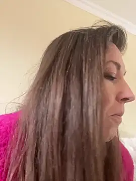 Lwhite1 online show from February 19, 2025, 3:49 pm