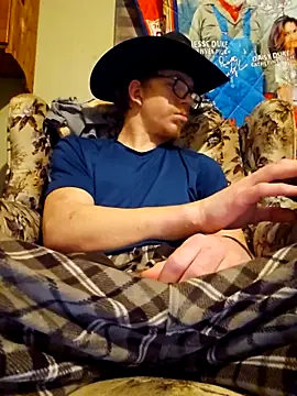 Snapshot of REDHAMMER_ chatting on February 23, 2025, 4:39 am REDHAMMER  online show from February 23, 2025, 4:39 am