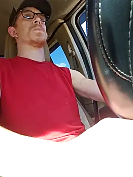 Snapshot of REDHAMMER_ chatting on September 25, 2025, 8:34 pm REDHAMMER  online show from September 25, 2025, 8:34 pm