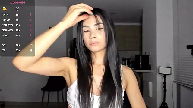 AnaHenao online show from November 29, 2025, 11:41 pm