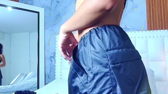 Snapshot of littleebonny chatting on March 3, 2025, 7:49 pm littleebonny online show from March 3, 2025, 7:49 pm