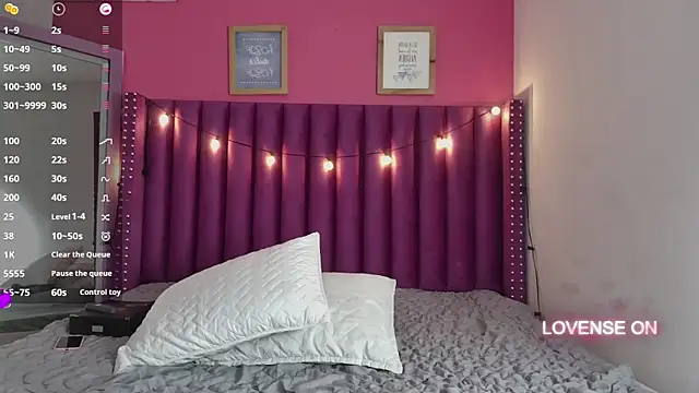 Snapshot of littleebonny chatting on March 7, 2025, 12:45 pm littleebonny online show from March 7, 2025, 12:45 pm