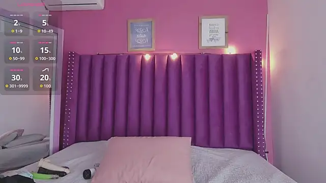 Snapshot of littleebonny chatting on October 1, 2025, 3:40 pm littleebonny online show from October 1, 2025, 3:40 pm