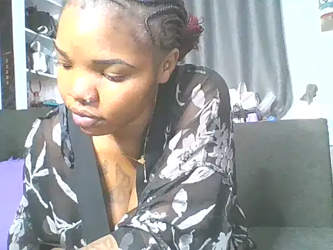 Snapshot of sweet_bigclit chatting on November 15, 2025, 5:05 am sweet bigclit online show from November 15, 2025, 5:05 am