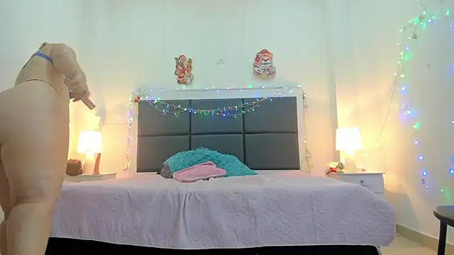 Aslhyn Gomez online show from December 13, 2024, 11:17 pm