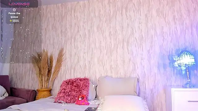 Snapshot of emily_parkerr chatting on January 14, 2025, 1:47 am emily parkerr online show from January 14, 2025, 1:47 am