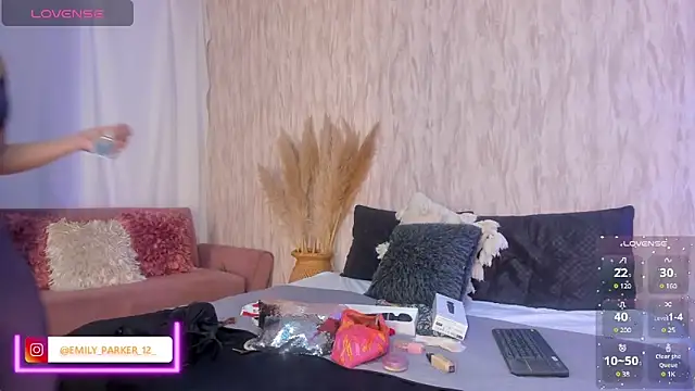 Snapshot of emily_parkerr chatting on March 15, 2025, 1:08 am emily parkerr online show from March 15, 2025, 1:08 am