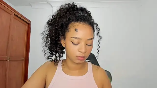 avellanatammy online show from November 27, 2025, 1:40 am