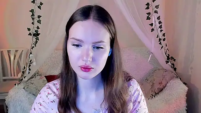 MishkaMe online show from November 19, 2025, 3:45 pm