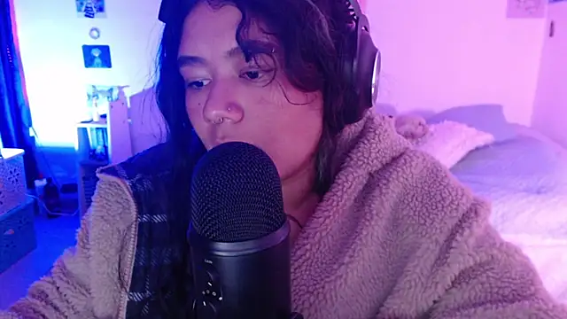 StephaniFox online show from December 13, 2024, 4:54 am