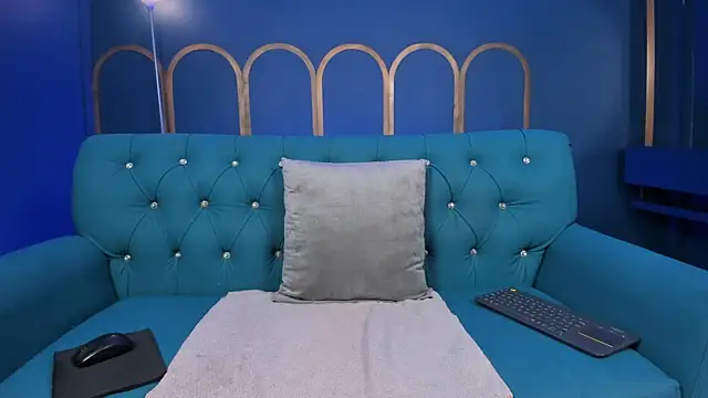 Snapshot of brennastone chatting on October 30, 2025, 11:00 am brennastone online show from October 30, 2025, 11:00 am