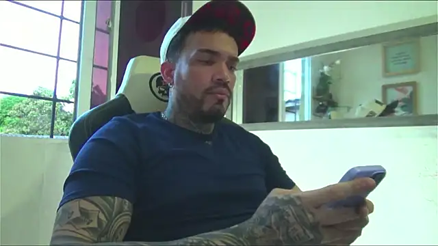 Angel sex latin online show from December 31, 2024, 10:45 pm