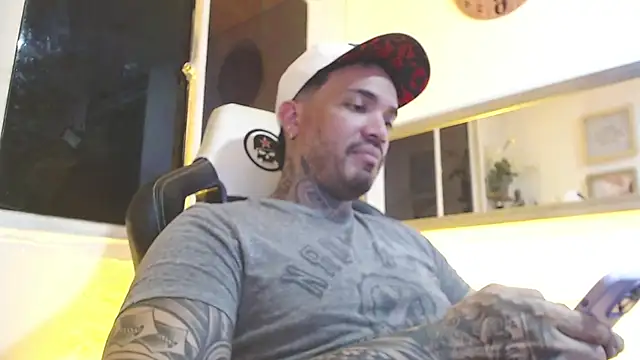 Angel sex latin online show from February 24, 2025, 6:05 am