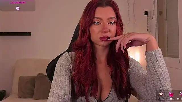 Karinchik  online show from December 2, 2025, 7:53 pm