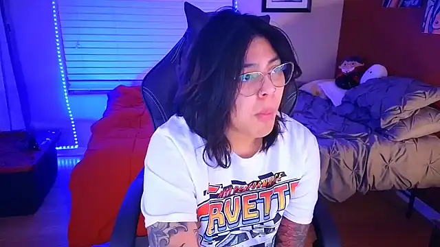 Snapshot of miacanela_xo chatting on January 27, 2025, 3:15 am miacanela xo online show from January 27, 2025, 3:15 am