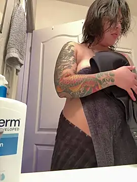 Snapshot of miacanela_xo chatting on February 6, 2025, 6:08 am miacanela xo online show from February 6, 2025, 6:08 am