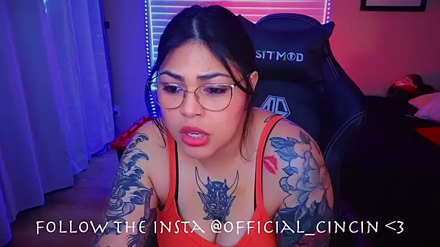 Snapshot of miacanela_xo chatting on February 8, 2025, 11:24 pm miacanela xo online show from February 8, 2025, 11:24 pm