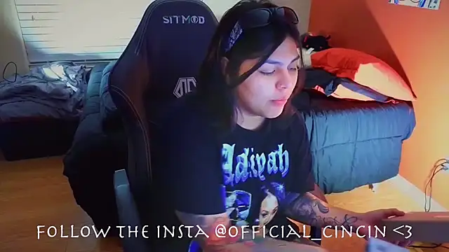 Snapshot of miacanela_xo chatting on February 15, 2025, 1:42 am miacanela xo online show from February 15, 2025, 1:42 am