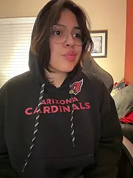 Snapshot of miacanela_xo chatting on February 17, 2025, 7:15 am miacanela xo online show from February 17, 2025, 7:15 am