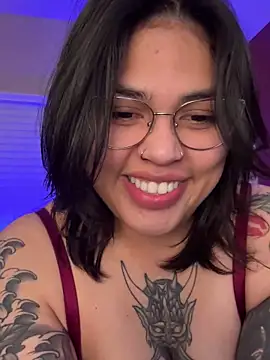 Snapshot of miacanela_xo chatting on March 12, 2025, 6:07 am miacanela xo online show from March 12, 2025, 6:07 am