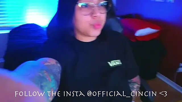 Snapshot of miacanela_xo chatting on March 19, 2025, 12:48 am miacanela xo online show from March 19, 2025, 12:48 am