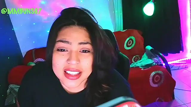 Snapshot of miacanela_xo chatting on October 10, 2025, 11:37 pm miacanela xo online show from October 10, 2025, 11:37 pm