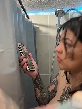 Snapshot of miacanela_xo chatting on October 13, 2025, 4:01 am miacanela xo online show from October 13, 2025, 4:01 am