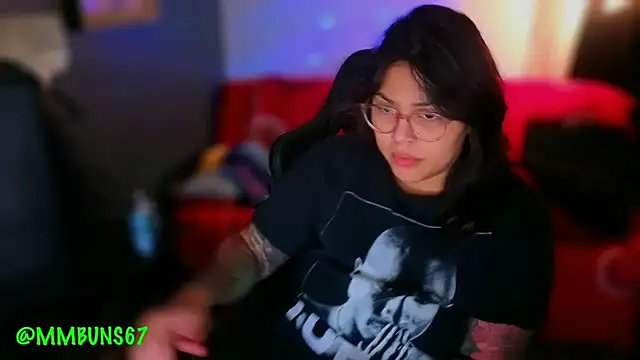 Snapshot of miacanela_xo chatting on November 23, 2025, 1:49 am miacanela xo online show from November 23, 2025, 1:49 am