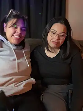 Snapshot of miacanela_xo chatting on November 26, 2025, 4:24 am miacanela xo online show from November 26, 2025, 4:24 am