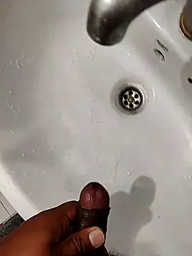 Snapshot of SweetFatBoy chatting on December 3, 2024, 1:43 pm SweetFatBoy online show from December 3, 2024, 1:43 pm