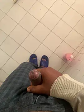 Snapshot of SweetFatBoy chatting on March 17, 2025, 2:30 am SweetFatBoy online show from March 17, 2025, 2:30 am