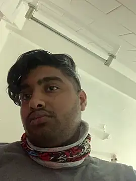 Snapshot of SweetFatBoy chatting on March 21, 2025, 3:24 pm SweetFatBoy online show from March 21, 2025, 3:24 pm