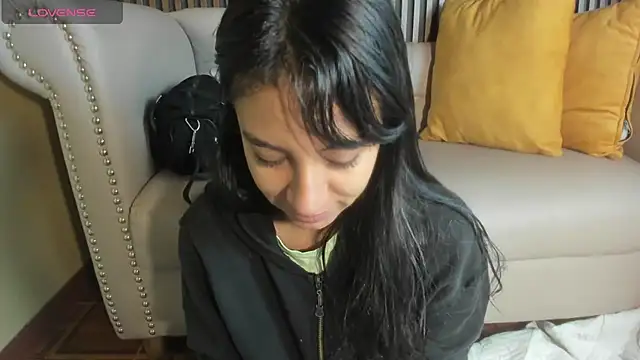 Snapshot of Tamaraakins chatting on February 8, 2025, 1:11 pm Tamaraakins online show from February 8, 2025, 1:11 pm