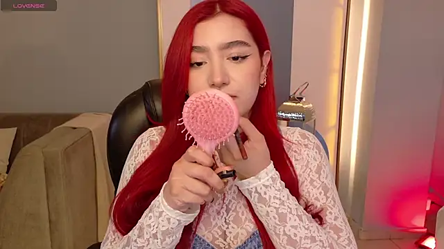 ViolettCastel online show from November 14, 2025, 7:01 pm