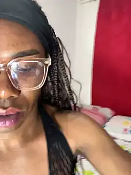 Snapshot of sweetsarabig22cm chatting on February 13, 2025, 3:24 pm sweetsarabig22cm online show from February 13, 2025, 3:24 pm