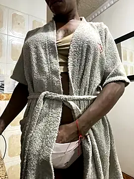 Snapshot of sweetsarabig22cm chatting on December 1, 2025, 5:45 am sweetsarabig22cm online show from December 1, 2025, 5:45 am