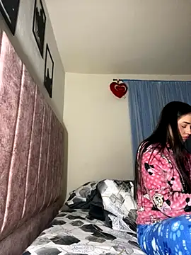 Kimmymadison- online show from November 1, 2025, 5:09 am