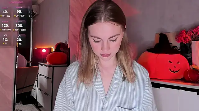 Snapshot of LoveGameSexx chatting on October 26, 2025, 9:04 am LoveGameSexx online show from October 26, 2025, 9:04 am