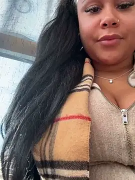 HaileyDiana online show from February 17, 2025, 11:55 am