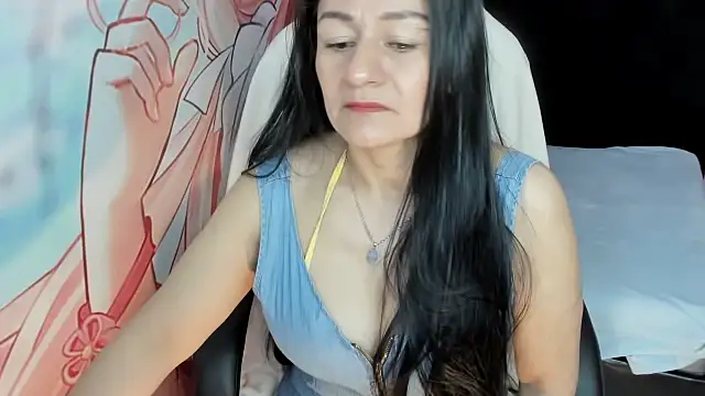 Snapshot of AllysonMilf69 chatting on October 8, 2025, 2:25 pm AllysonMilf69 online show from October 8, 2025, 2:25 pm