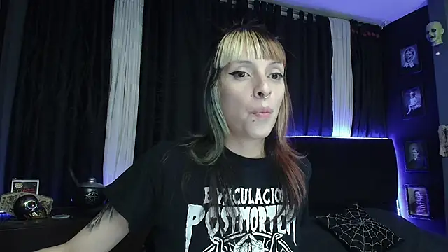 Snapshot of Goddess_Mortem chatting on September 12, 2025, 12:11 am Goddess Mortem online show from September 12, 2025, 12:11 am