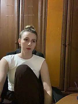 Snapshot of Ameli_Li chatting on October 25, 2025, 12:29 am Ameli Li online show from October 25, 2025, 12:29 am