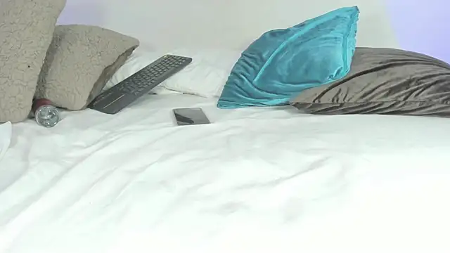 Snapshot of Thedol1 chatting on January 19, 2025, 11:34 am Thedol1 online show from January 19, 2025, 11:34 am