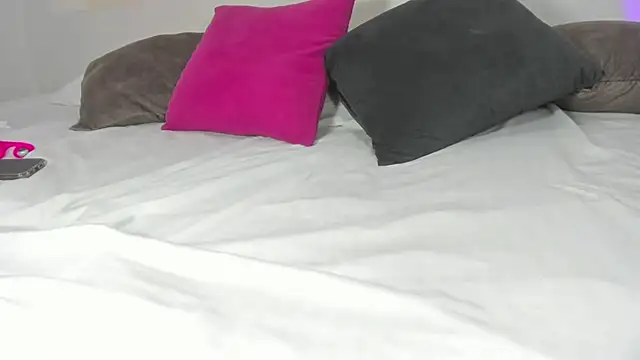 Snapshot of Thedol1 chatting on March 4, 2025, 7:08 am Thedol1 online show from March 4, 2025, 7:08 am